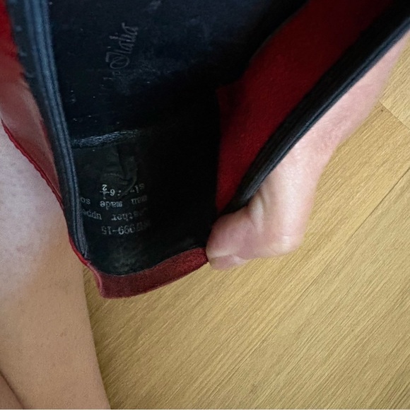 André & Nalia Woman’s 6.5 Red Patent Ballet Flats glam feminine, preppy - Picture 7 of 7